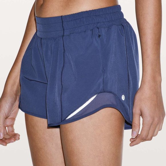 lululemon athletica Pants - Lululemon Hotty Hot Short II *Long 4" Gatsby Blue